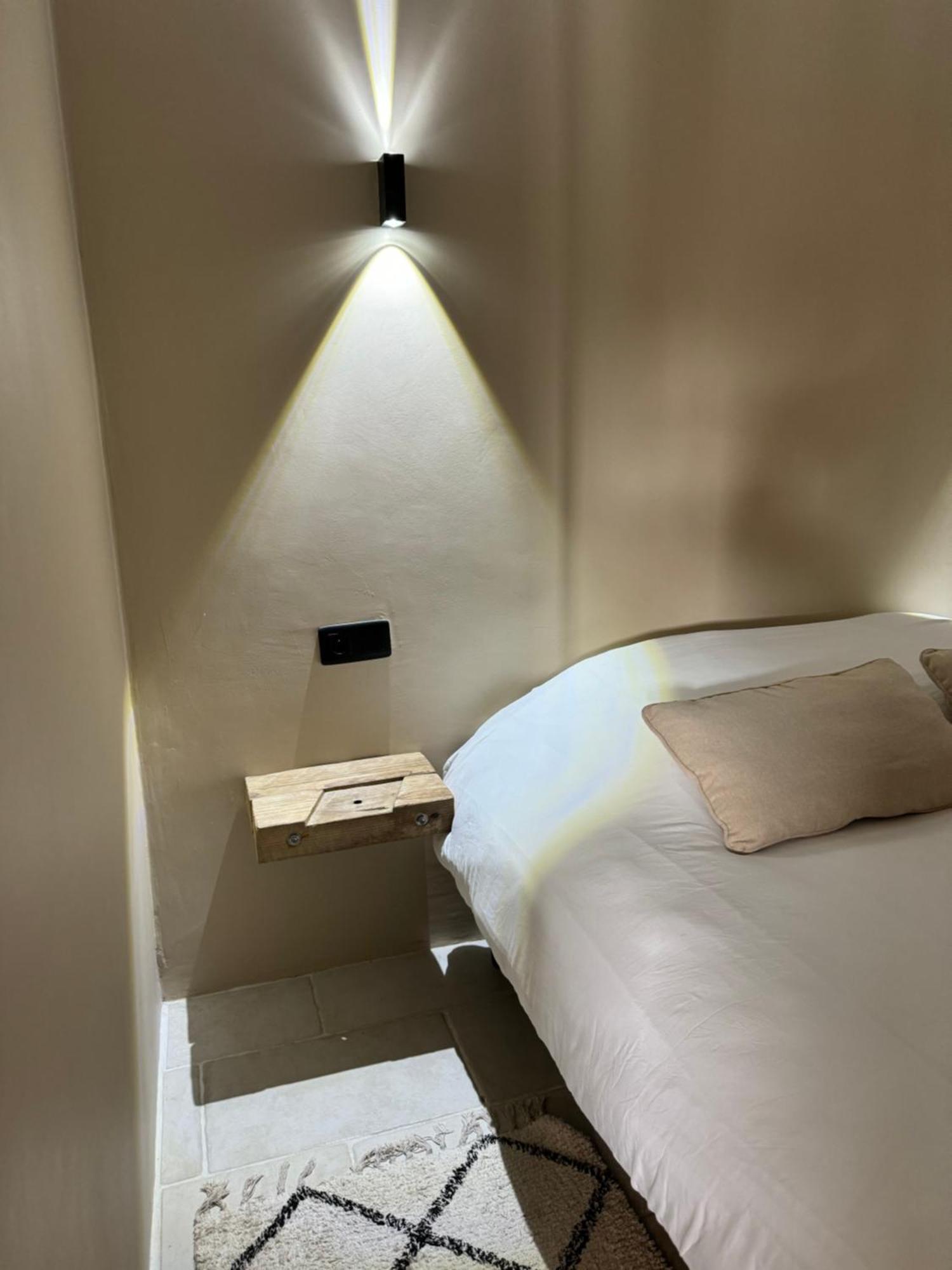 Maison Au Bord De L'Eau Les Roches Rochefort-sur-Nenon Extérieur photo