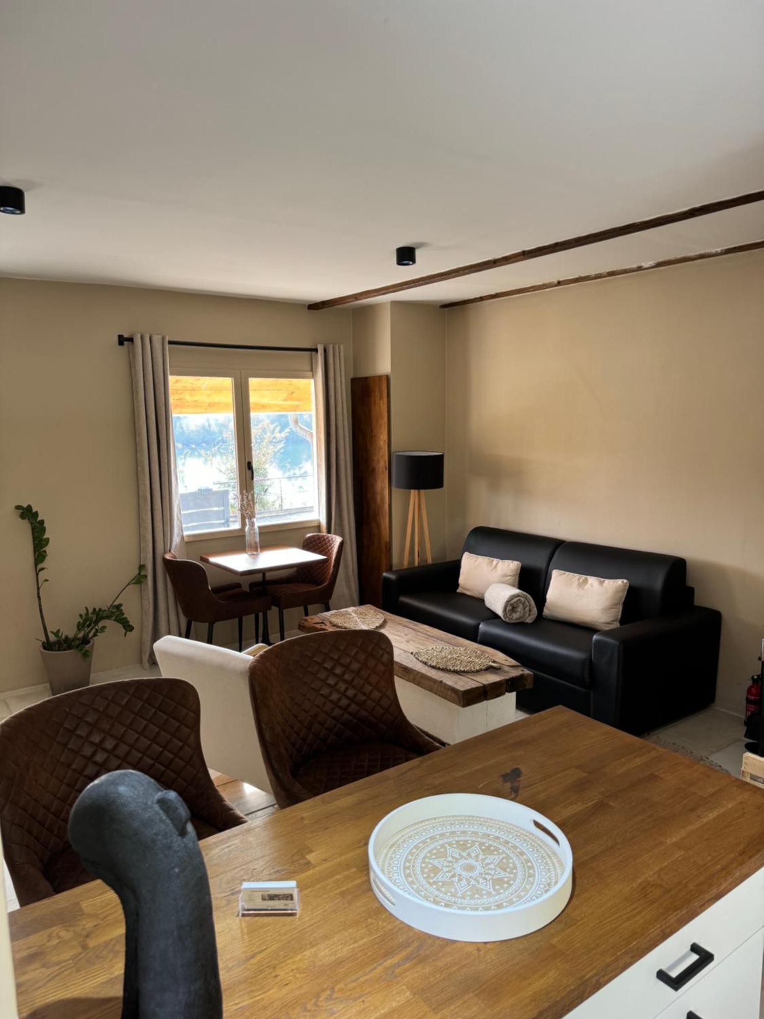 Maison Au Bord De L'Eau Les Roches Rochefort-sur-Nenon Extérieur photo
