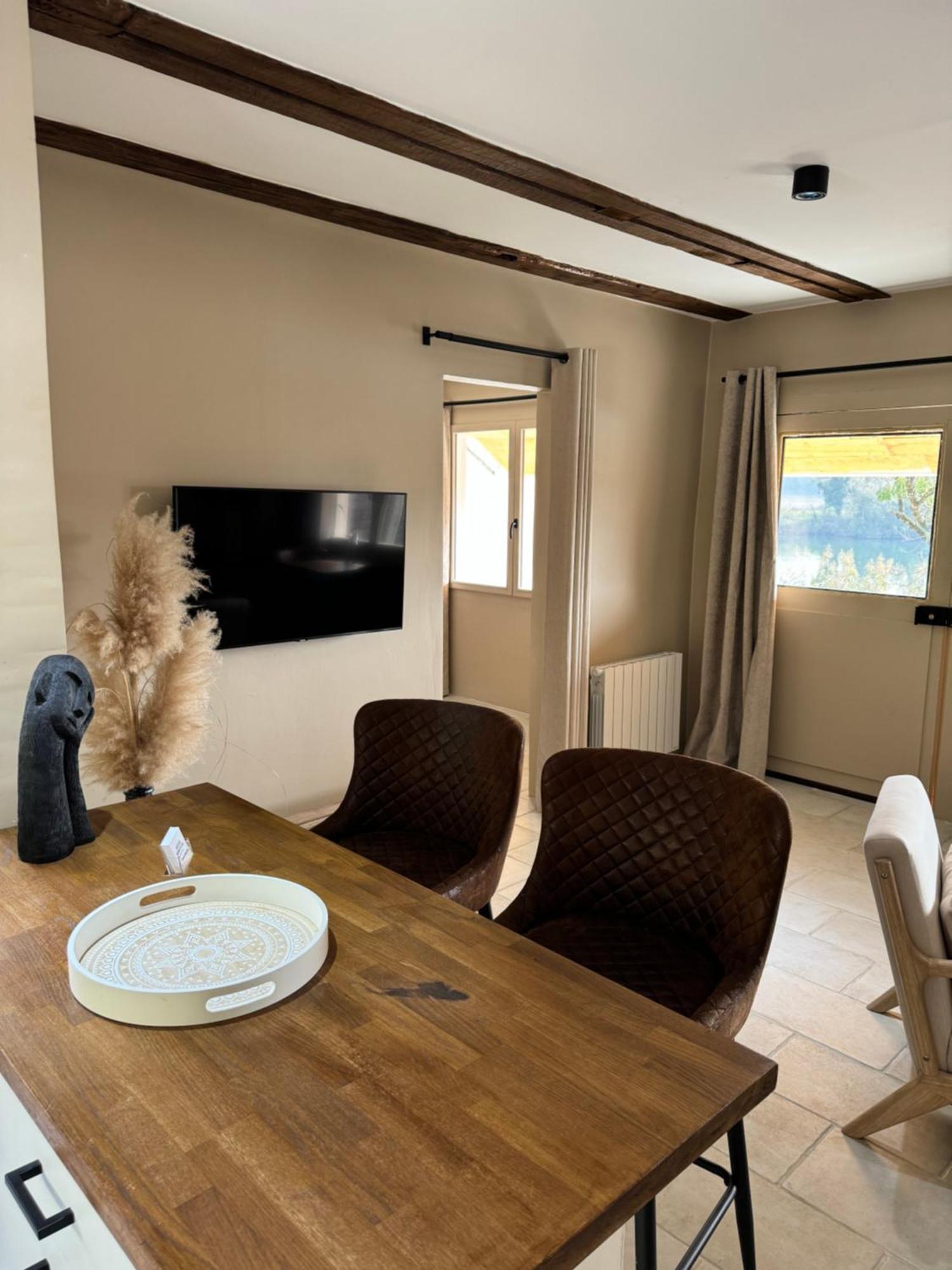 Maison Au Bord De L'Eau Les Roches Rochefort-sur-Nenon Extérieur photo